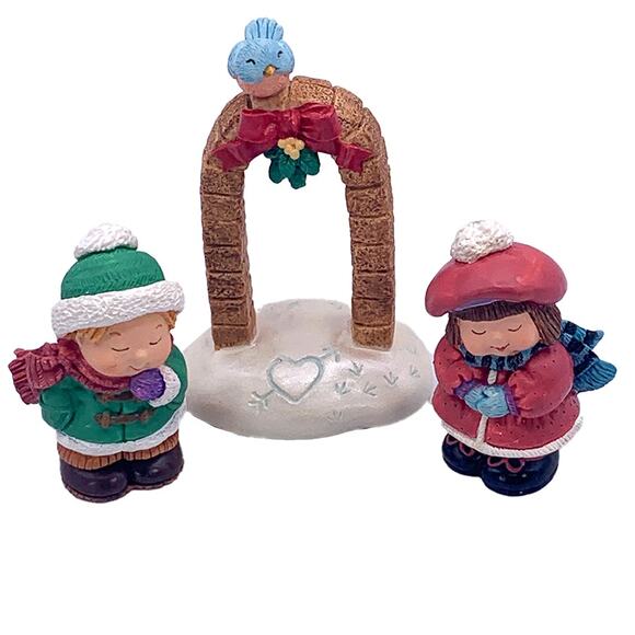 1996 Hallmark Merry Miniatures Bashful Mistletoe Premiere Event Ornament Set - Picture 2 of 12
